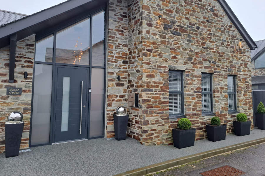 Aluminium Doors Plymouth - Modern House - Landmark Windows and Doors Aluminium Doors Plymouth - Modern House - Landmark Windows and Doors