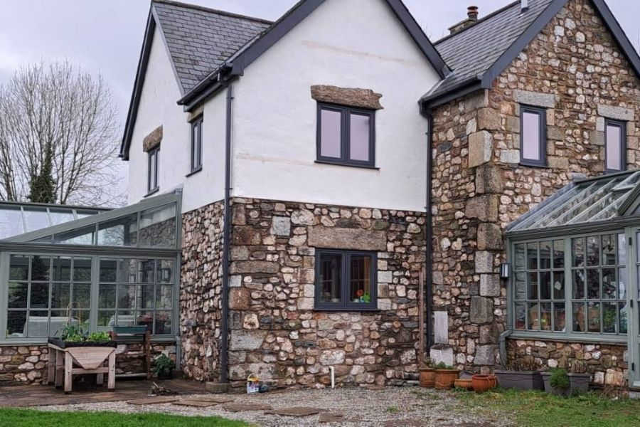 Double-glazing Yealmpton - Traditional Property with Two Conservatories - Landmark Windows and Doors
